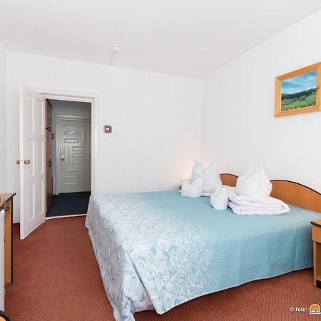 Hotel Bradul Дурау Экстерьер фото